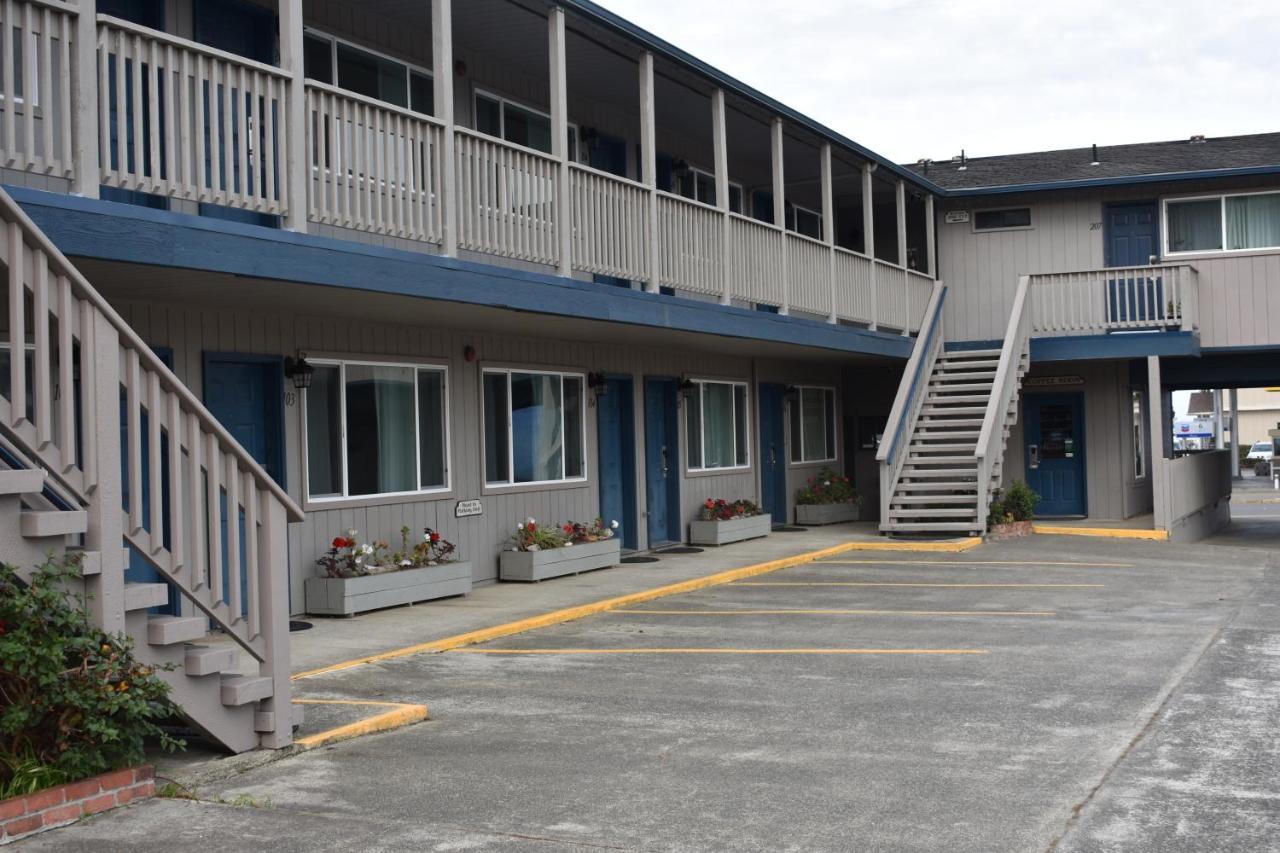 Lighthouse Cove Inn باندون المظهر الخارجي الصورة The motel where the film was shot